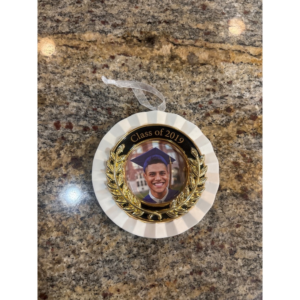 Hallmark Class of 2019 Graduation Photo Frame Ornament Gold Laurel Wreath 4 Inch